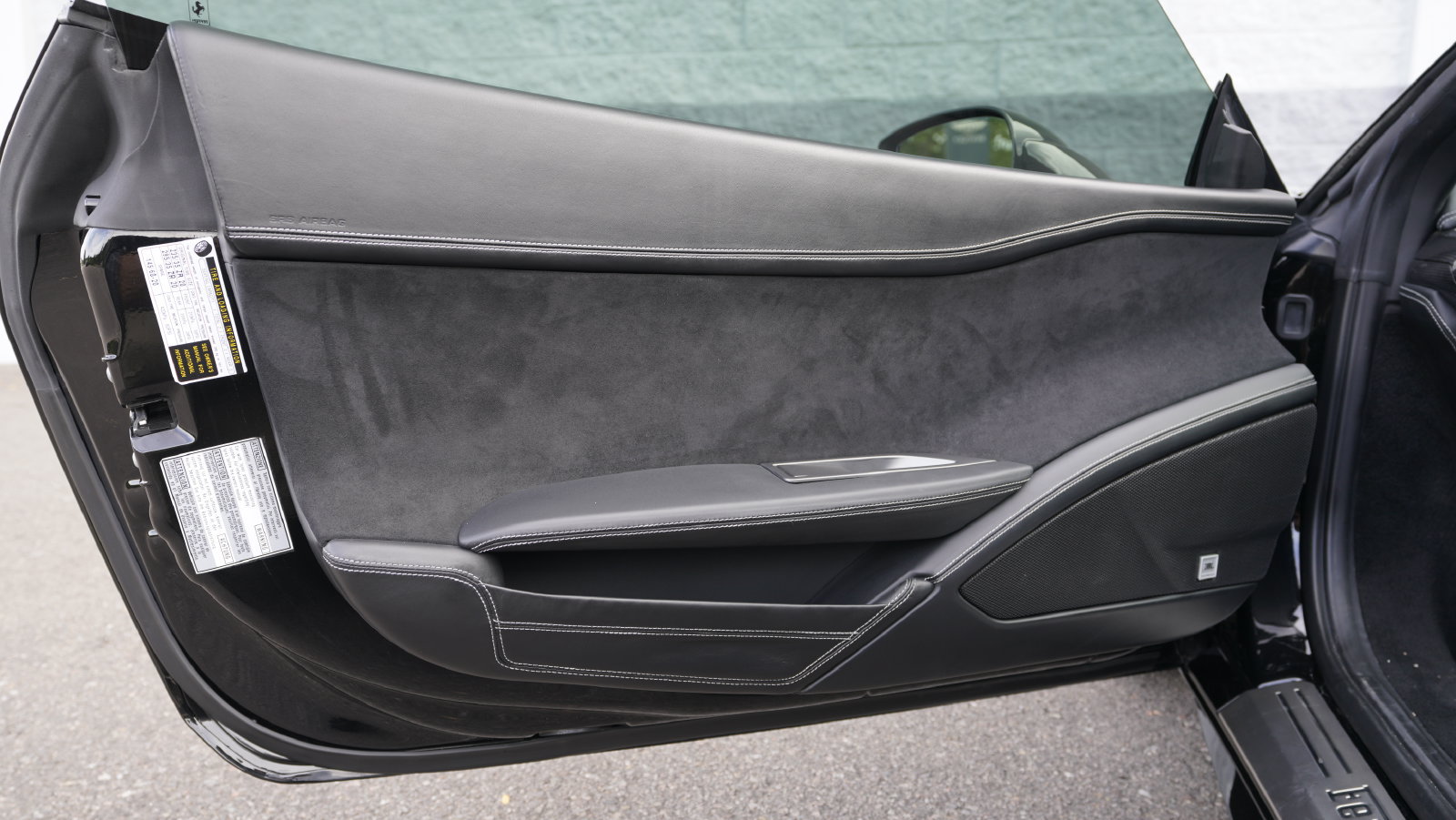 Used 2014 Ferrari 458 Spider RWD image 31