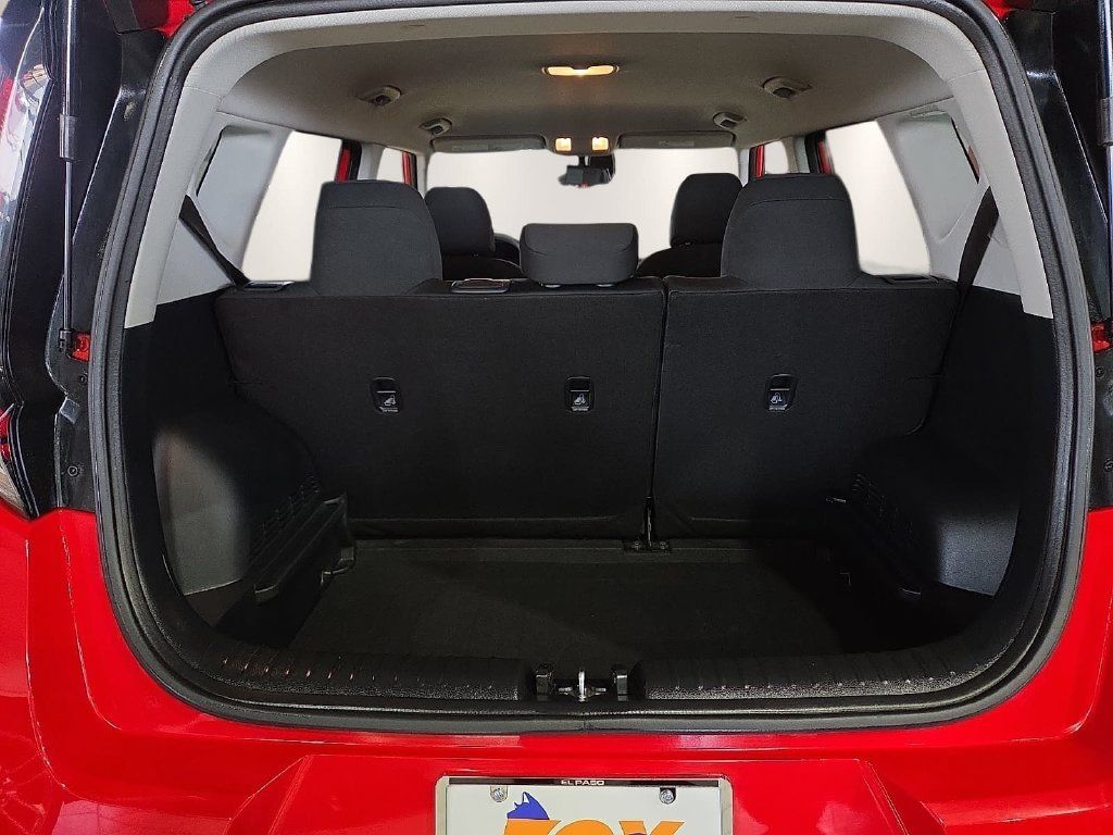Used 2023 Kia Soul S FWD image 13
