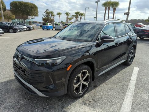 New 2026 Volkswagen Tiguan SE image 14