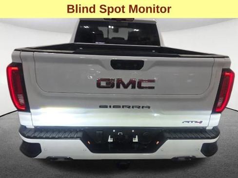 Used 2025 GMC Sierra 1500 AT4 w/ Technology Package image 7