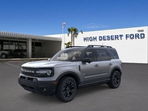 New 2025 Ford Bronco Sport Outer Banks w/ Outer Banks Tech Package+ AWD/4WD image 1