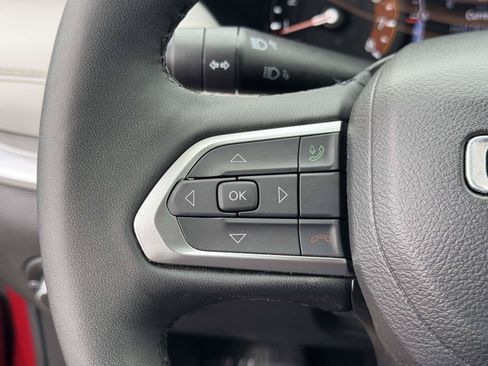 Used 2025 Jeep Compass Limited AWD/4WD image 9