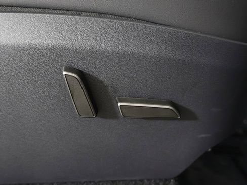 Used 2024 Tesla Model Y Long Range image 36