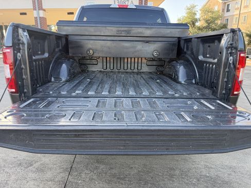 Used 2018 Ford F150 XLT RWD image 37