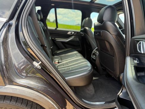Used 2019 BMW X5 xDrive40i w/ Convenience Package AWD/4WD image 13