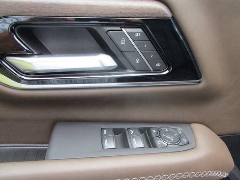 New 2026 GMC Yukon Denali Ultimate AWD/4WD image 40