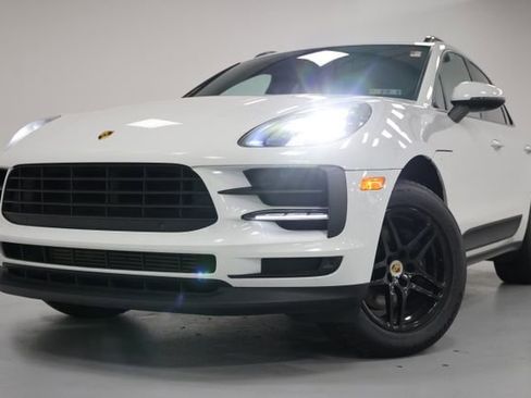Used 2020 Porsche Macan image 8