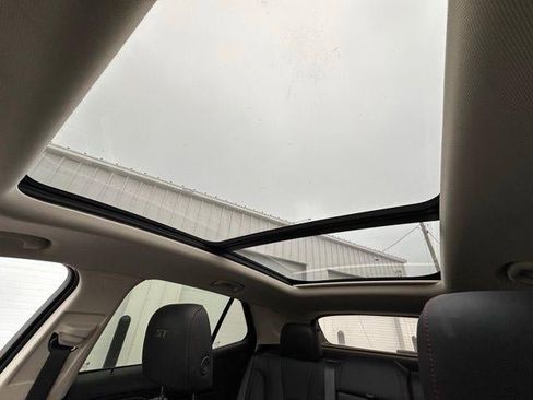 Used 2023 Buick Envision Essence w/ Sport Touring Package image 20