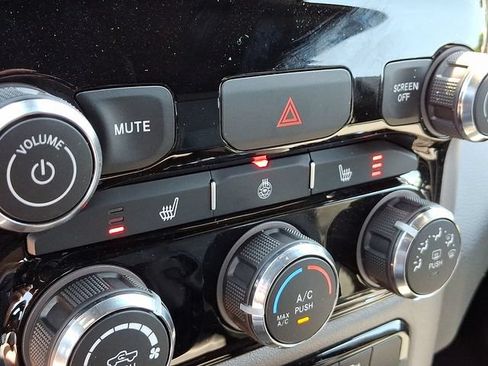 New 2026 RAM 2500 Big Horn AWD/4WD image 16