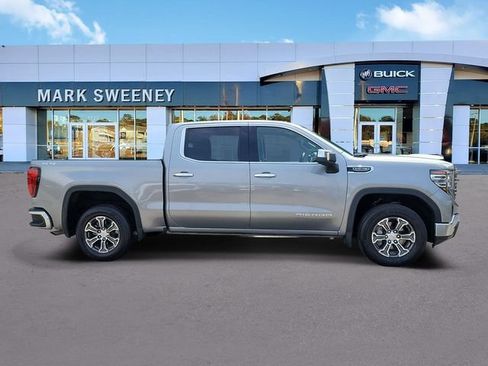 Used 2024 GMC Sierra 1500 SLT AWD/4WD image 31