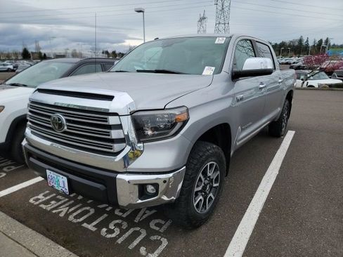 Used 2019 Toyota Tundra Limited w/ Limited Premium Package image 4