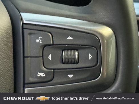 Used 2024 Chevrolet Silverado 1500 LT w/ Z71 Off-Road Package AWD/4WD image 17