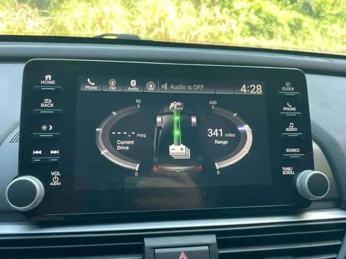 Used 2018 Honda Accord EX-L image 10