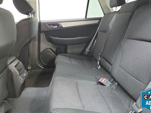 Used 2018 Subaru Outback 2.5i Premium image 31