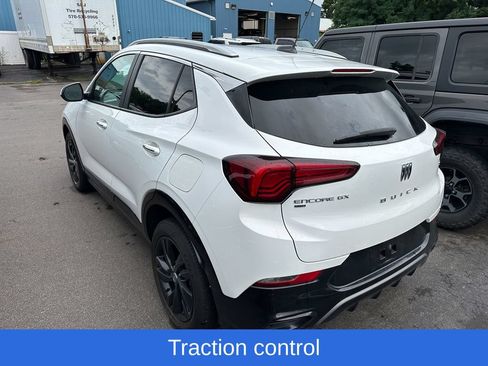 Used 2024 Buick Encore GX Sport Touring AWD/4WD image 5