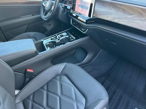 New 2026 Volkswagen Atlas SE image 15