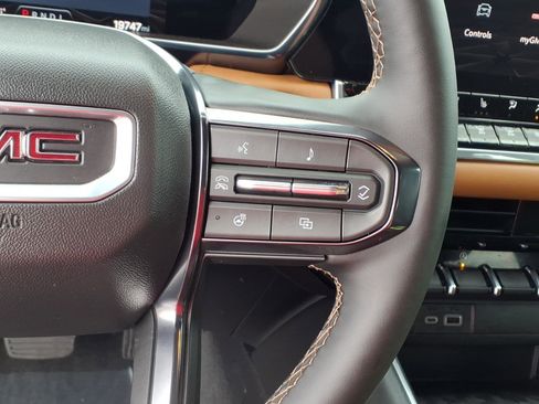 Used 2023 GMC Canyon AT4 w/ AT4 Premium Package AWD/4WD image 18