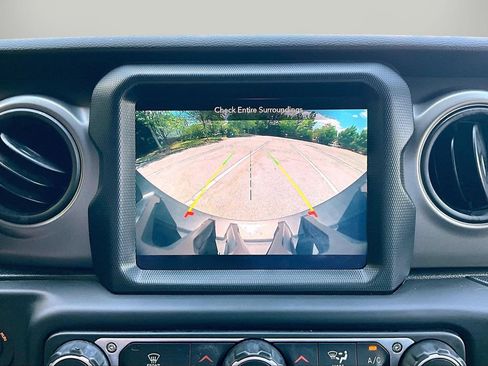 Used 2022 Jeep Wrangler Unlimited Sport w/ Sun And Sound Package AWD/4WD image 14