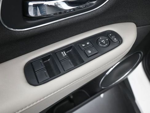 Used 2022 Honda HR-V EX image 12