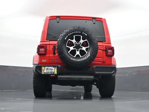 Used 2025 Jeep Wrangler Unlimited Sahara AWD/4WD image 27