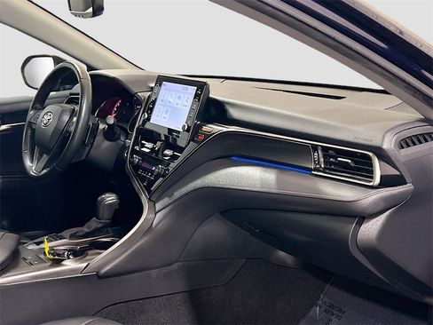 Used 2022 Toyota Camry XSE image 27