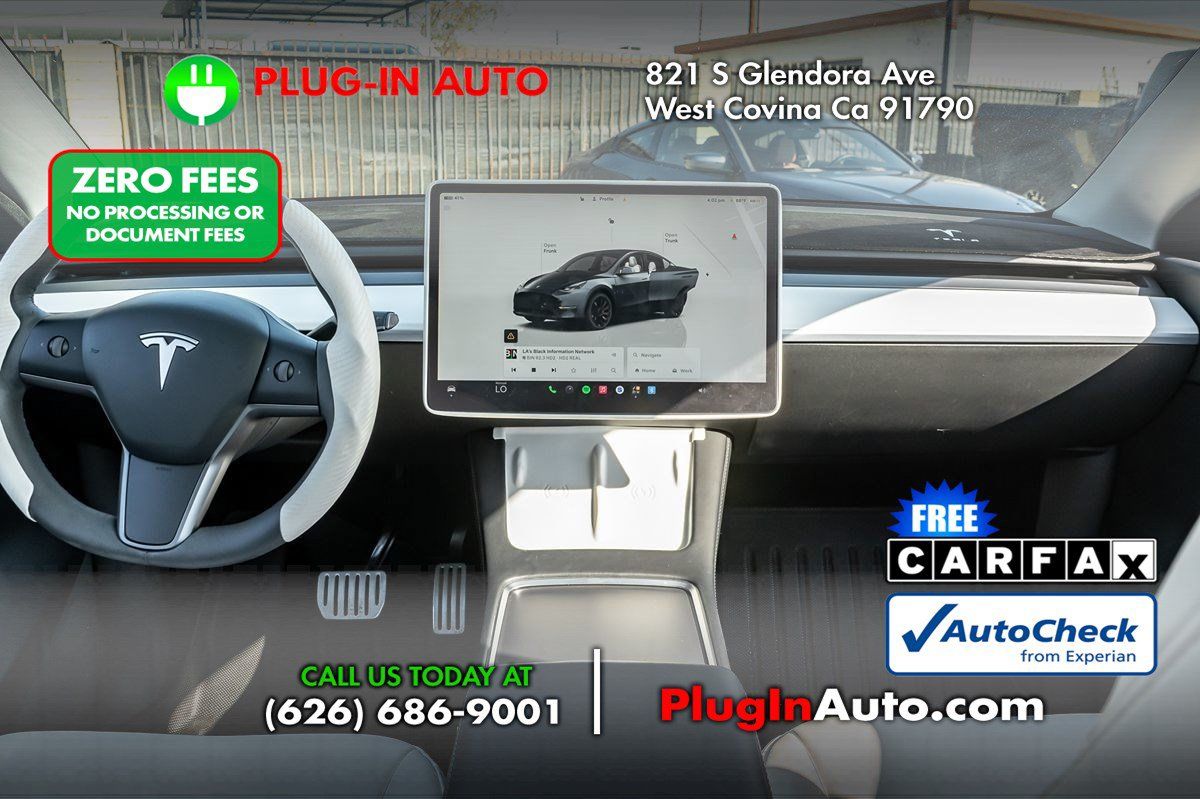 Used 2022 Tesla Model Y Performance AWD/4WD image 16