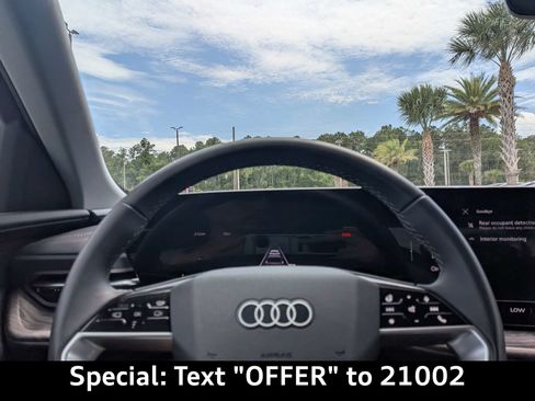 Certified 2025 Audi Q5 Prestige AWD/4WD image 33