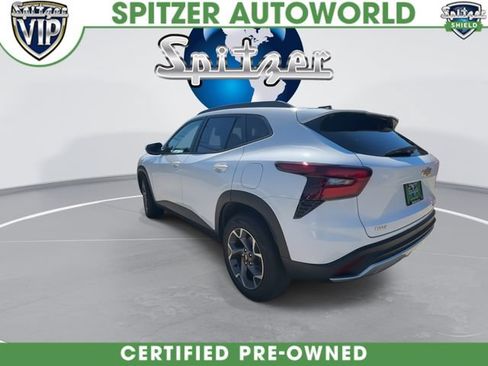 Used 2024 Chevrolet Trax LT w/ Driver Confidence Package FWD image 7