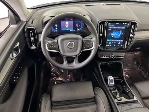 Used 2023 Volvo XC40 B5 Plus w/ Driver Assist Package image 23