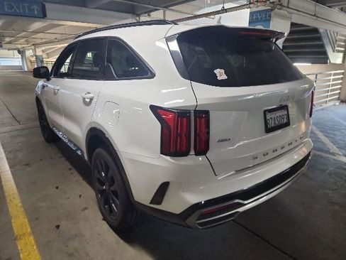 Certified 2022 Kia Sorento SX AWD/4WD image 4