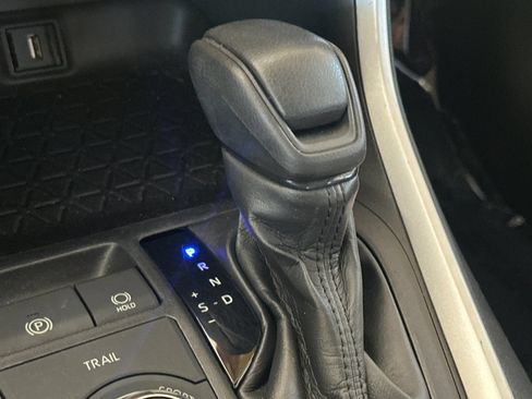 Certified 2021 Toyota RAV4 XLE AWD/4WD image 25