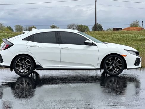 Used 2019 Honda Civic Sport image 3