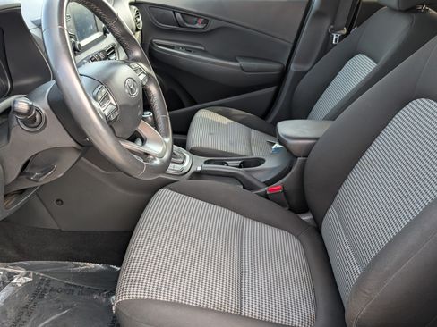 Used 2021 Hyundai Kona SEL FWD image 12
