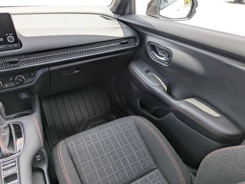 Certified 2024 Honda HR-V Sport image 16