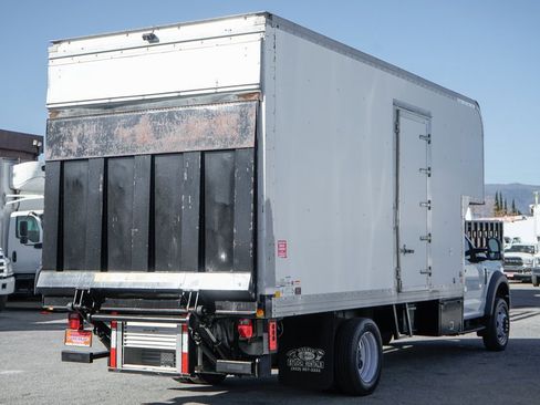 Used 2017 Ford F550 2WD Regular Cab Super Duty image 16