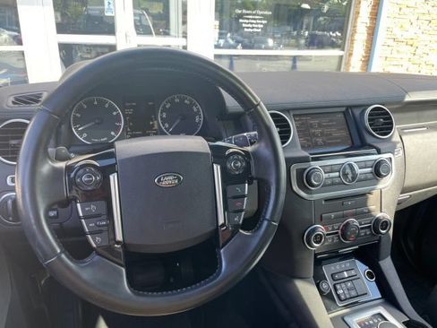 Used 2015 Land Rover LR4 HSE AWD/4WD image 28
