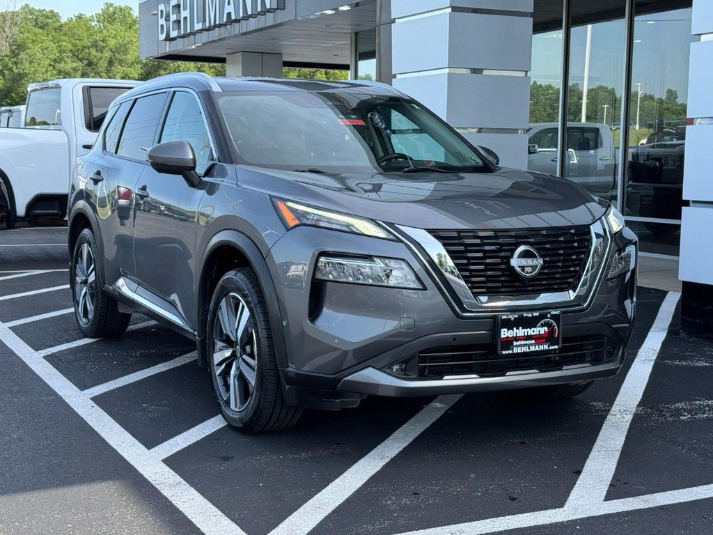 Used 2022 Nissan Rogue SL w/ SL Premium Package AWD/4WD image 2