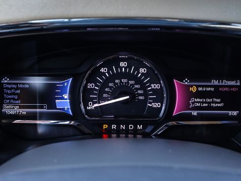 Used 2015 Lincoln Navigator 4WD image 7