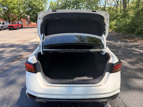 Used 2020 Nissan Altima 2.5 SR FWD image 12