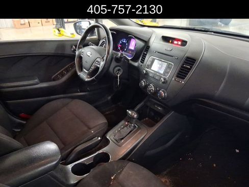 Used 2016 Kia Forte EX image 9
