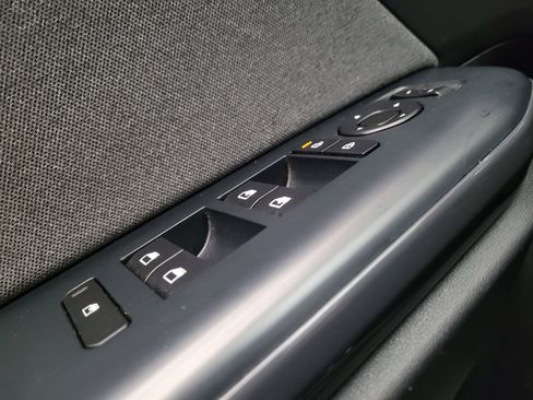 Used 2025 Kia K4 EX FWD image 27