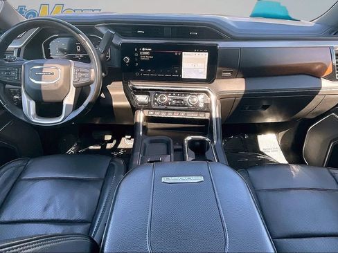 Used 2024 GMC Sierra 2500 Denali w/ Denali Reserve Package AWD/4WD image 10