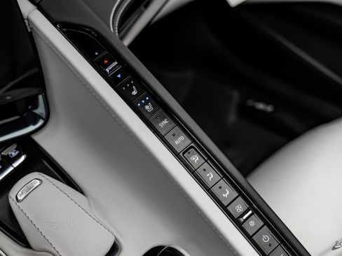 Used 2025 Chevrolet Corvette Z06 w/ Z07 Performance Package image 74