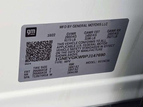 Used 2023 Chevrolet Traverse LT image 35