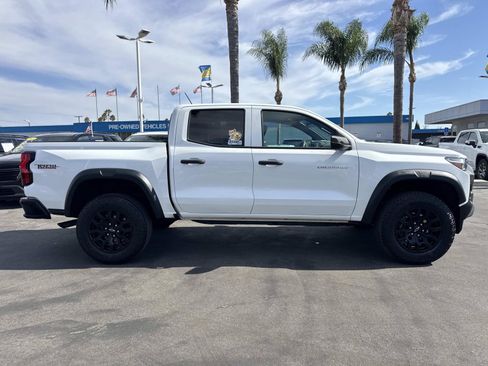 Used 2024 Chevrolet Colorado Trail Boss w/ Advanced Trailering Package AWD/4WD image 4