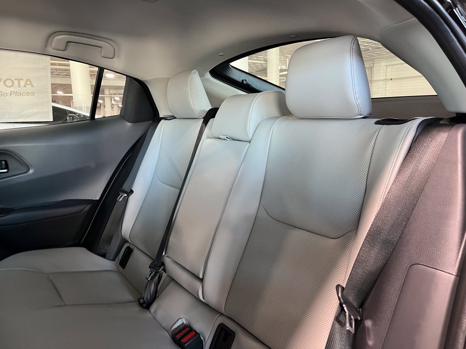 New 2027 Toyota Prius XLE AWD/4WD image 35