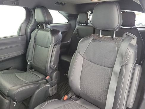 Used 2023 Toyota Sienna XSE FWD image 14