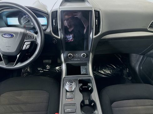 Used 2024 Ford Edge SE w/ Black Appearance Package AWD/4WD image 18