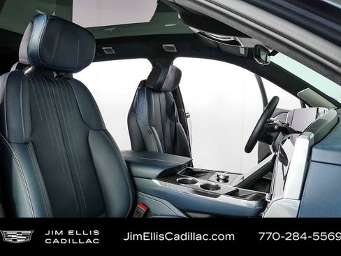 Certified 2025 Cadillac Escalade IQ Luxury 2 w/ LPO, Premium Carpet Package AWD/4WD image 23