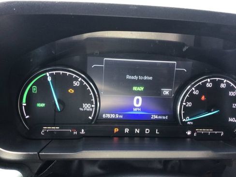 Used 2024 Ford Maverick Lariat w/ Black Appearance Package FWD image 28